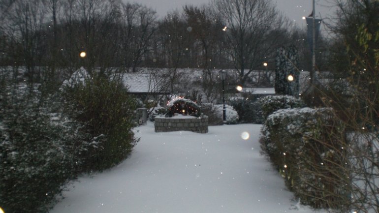 Krippe im Schnee