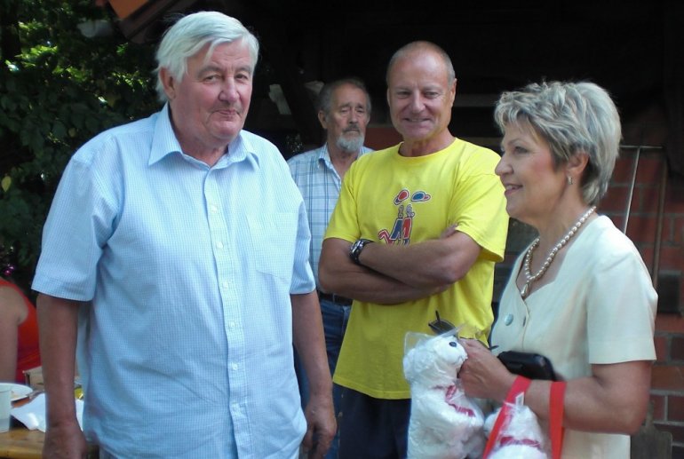 Oberbürgermeisterin Mühlenfeld im Gespräch mit Helfried Bovermann anlässlich des Besuchs der Tschernobyl-Kinder